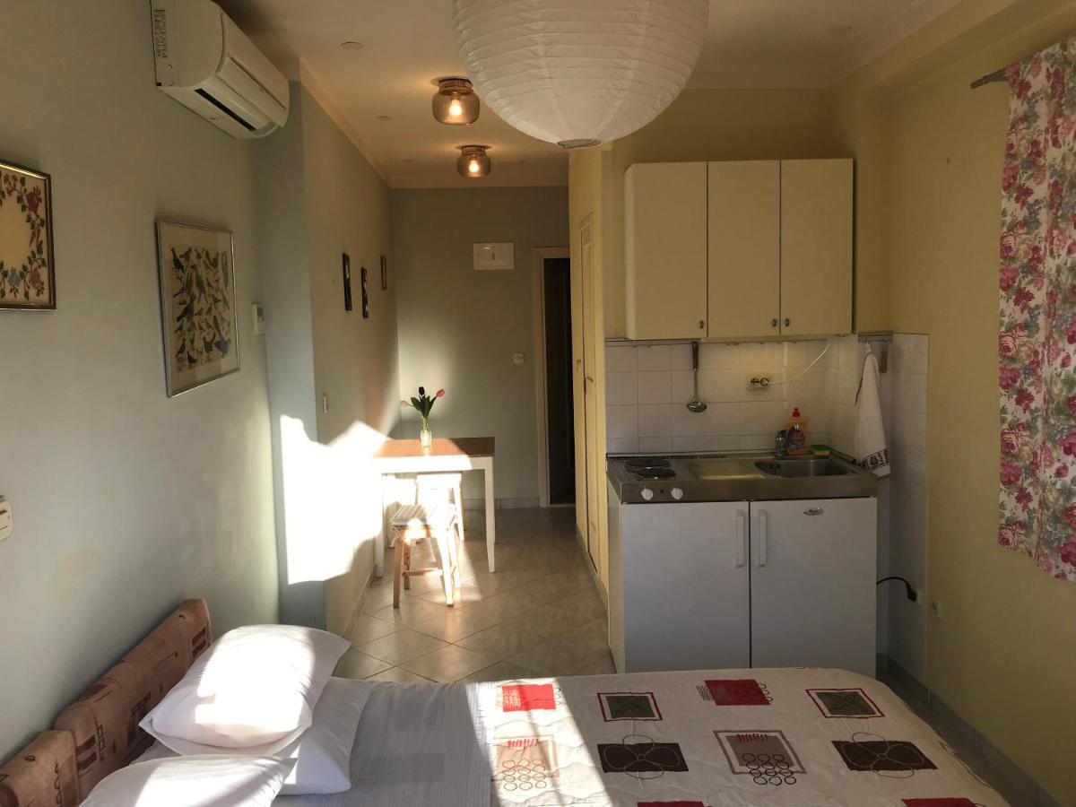 Studio In The Top Center Apartment Split Exterior photo